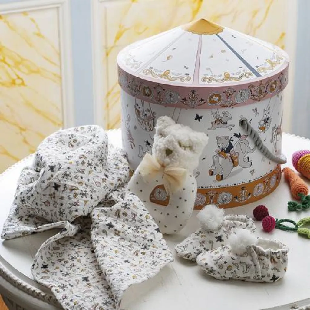 Boite Carrousel et univers bébé Mathilde M - Inspirations d'Intérieurs 
