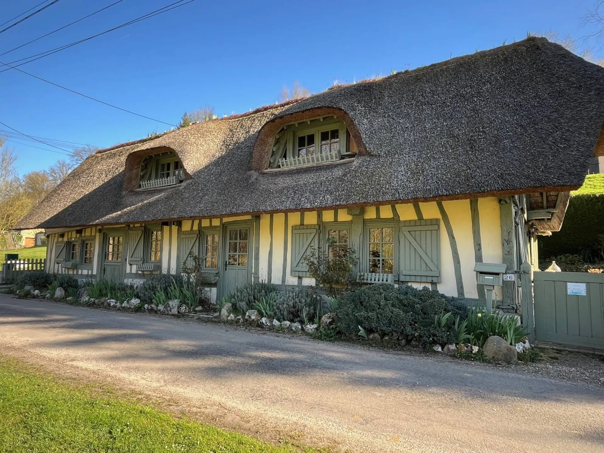 A vendre : Chaumière en très bon état général située à Rives en Seine