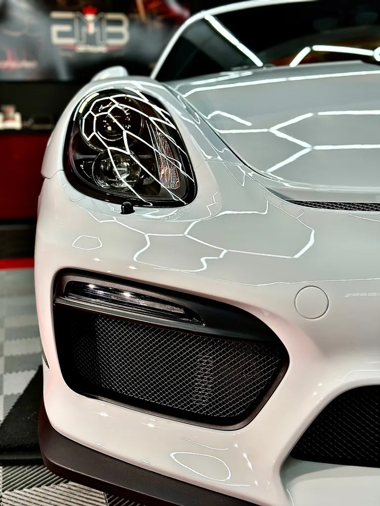 la meilleure protection carrosserie PPF voiture protection carrosserie Lyon Porsche GT4