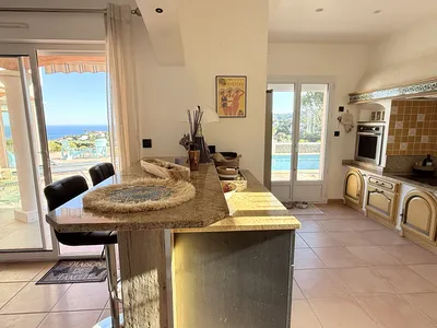 Villa Les Issambres avec piscine vue panoramique mer