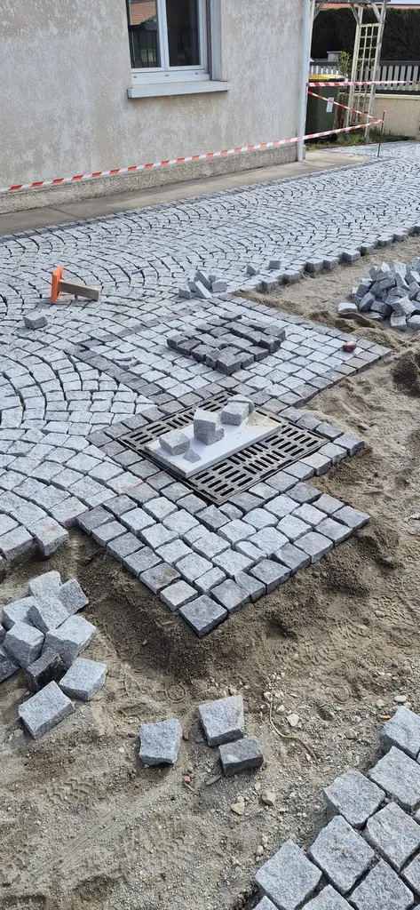 Fourniture et pose de pavés en granit gris et noir à Bordeaux