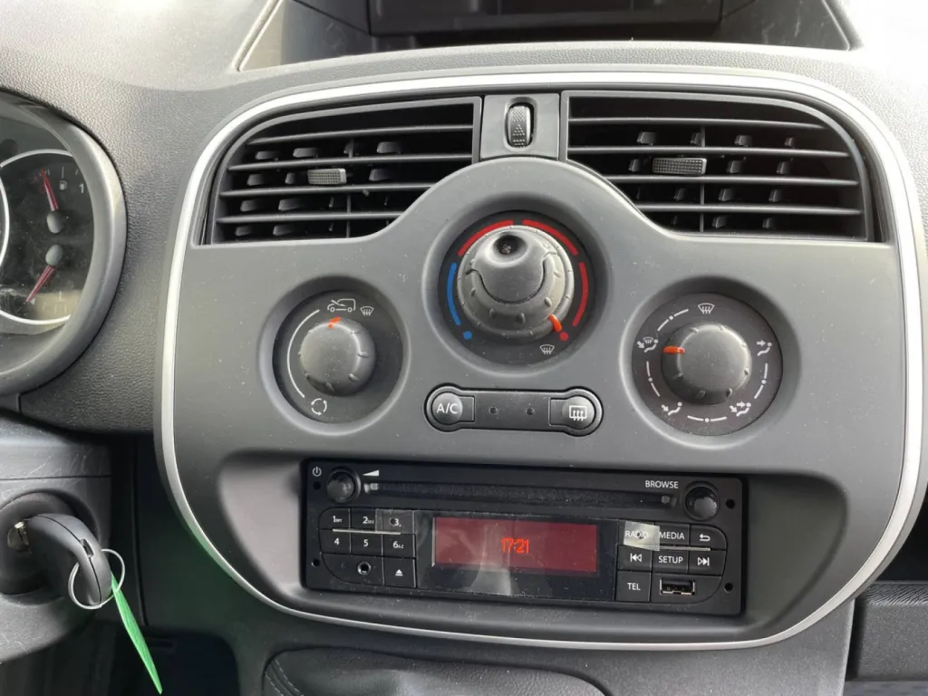 Renault Kangoo fourgon diesel d'occasion proche de Rouen