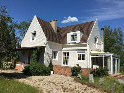 Pavillon d'architecte à vendre proche de la Mailleraye sur Seine sur environ 1 hectare de terrain