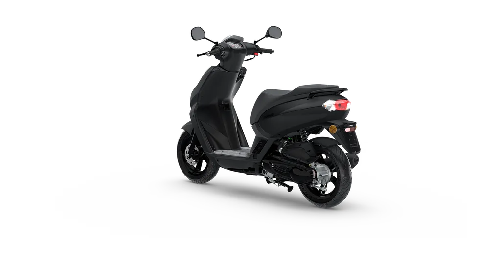 SCOOTER NEUF PEUGEOT KISBEE S 50 BLACK EDITION A SANARY SUR MER