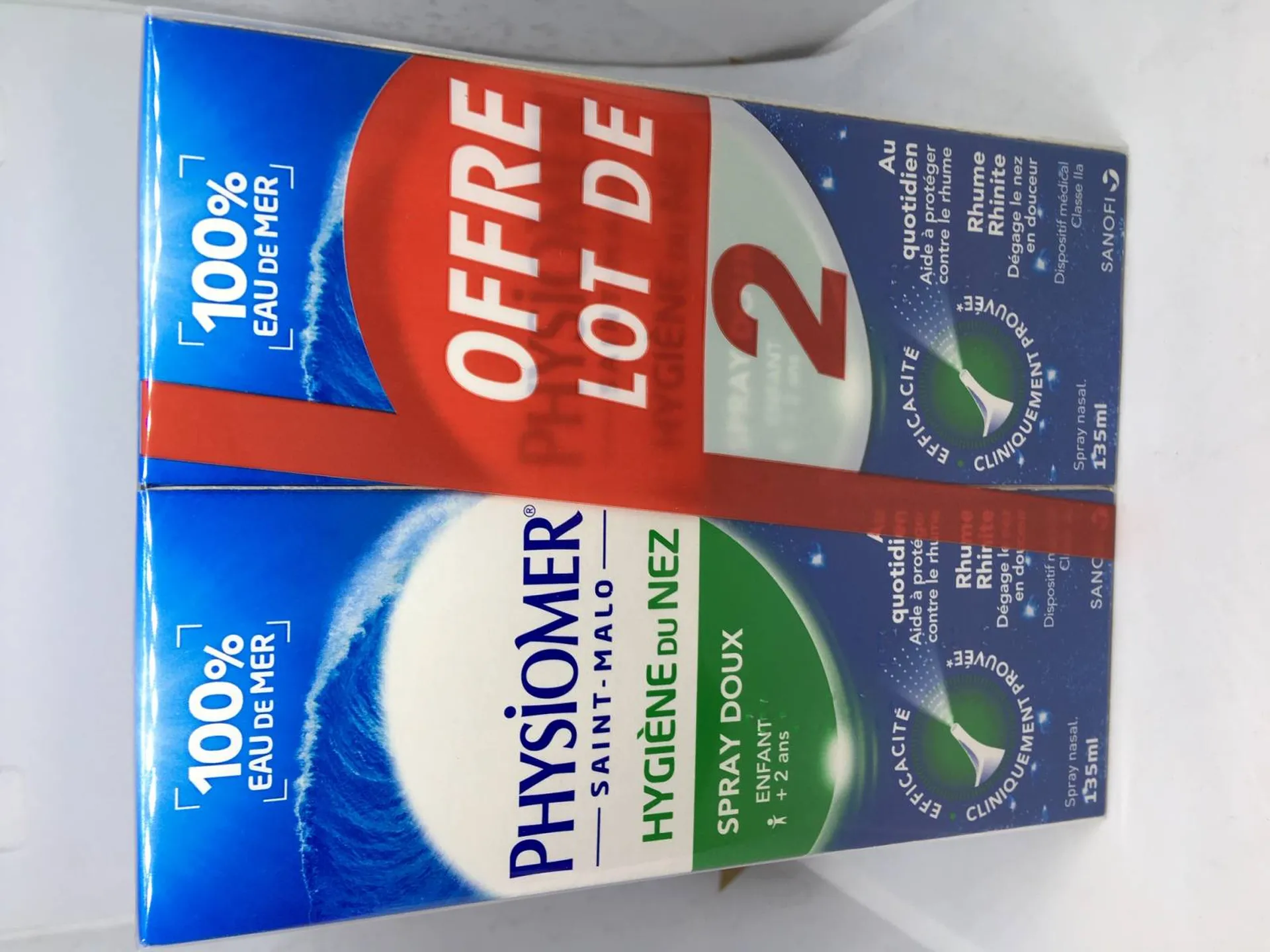Spray nettoyant nasal en pharmacie