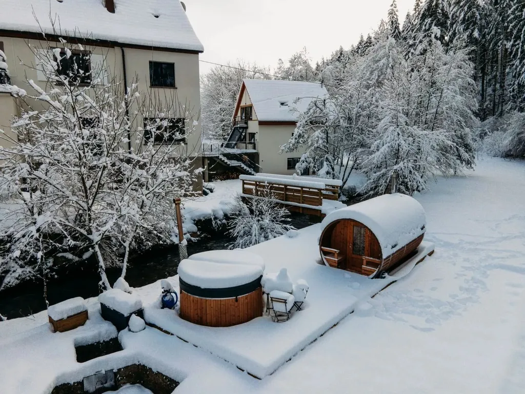 Le Cocon Finlandais avec spa nordique privatif et repas chaleureux pour une escapade en Alsace