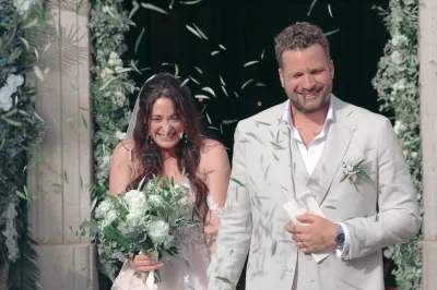 intimate wedding in Corsica