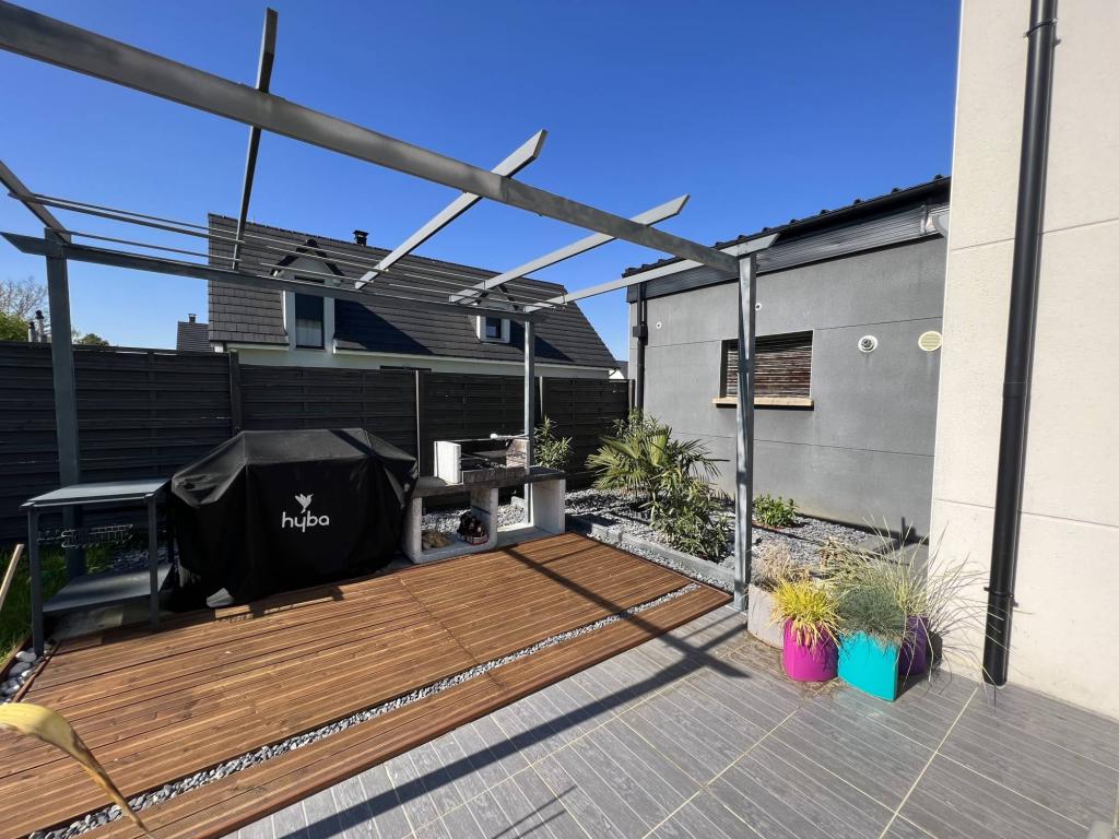 A VENDRE MAISON D'ARCHITECTE SUR LES ESSARTS