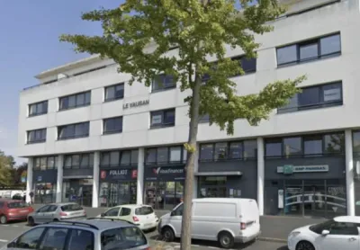 CAEN - A LOUER Bureaux de 198 m²