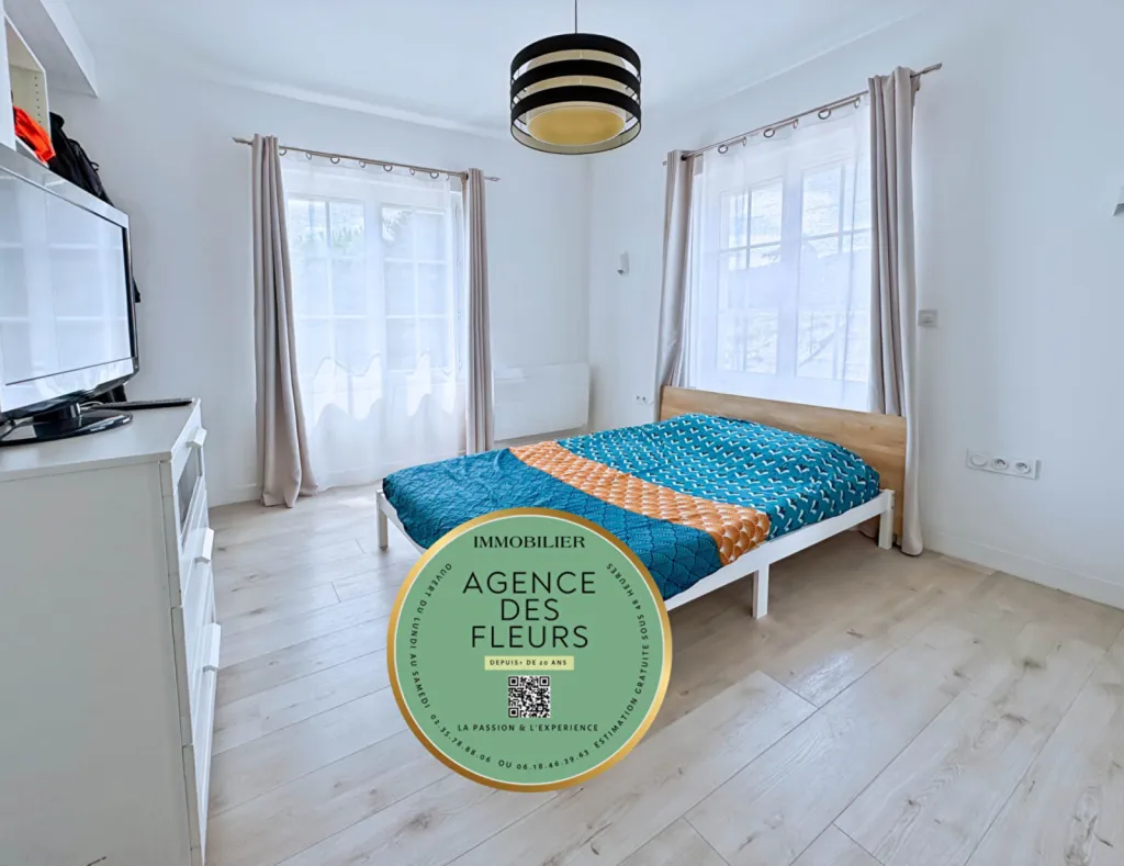 A vendre maison rénovée de 150 m² édifiée sur 880 m² de terrain sur la commune de FRENEUSE 76410