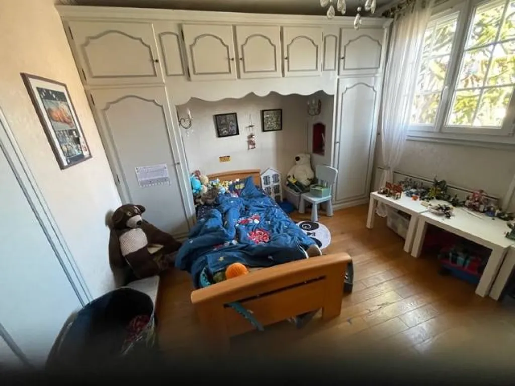 A acheter, Pavillon sans travaux sur un terrain de 330m² avec garage proche de la commune de TOURVILLE LA RIVIÈRE 76410