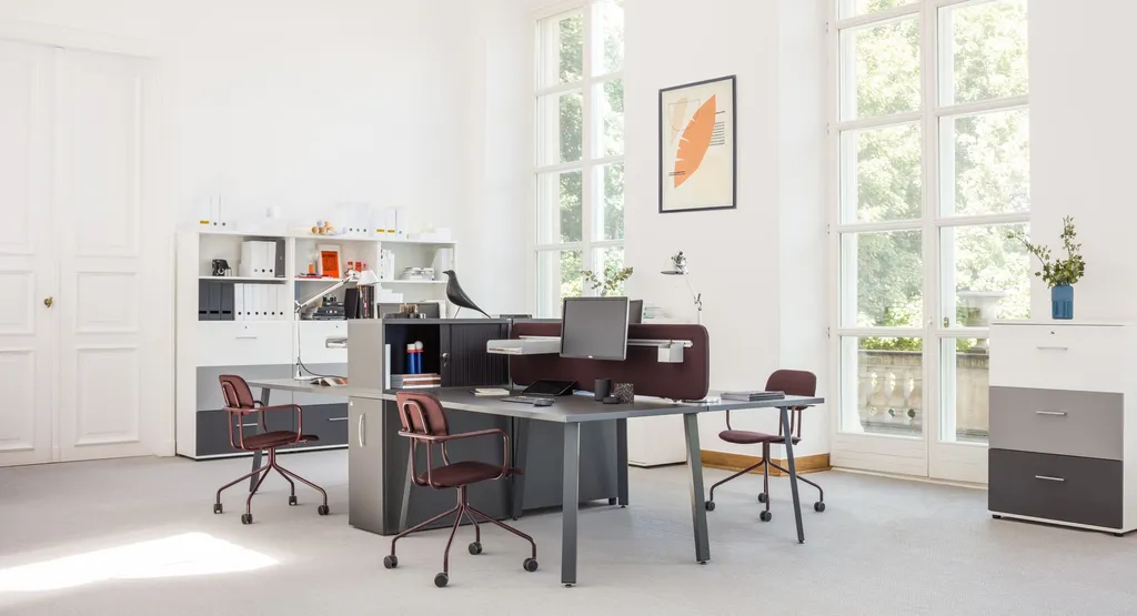 Gamme ULY des bureaux modulaires et ergonomiques pour open space et entreprises dans toute la région PACA