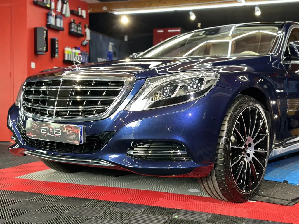 polissage carrosserie DETAILING traitement céramique lyon Mercedes Maybach