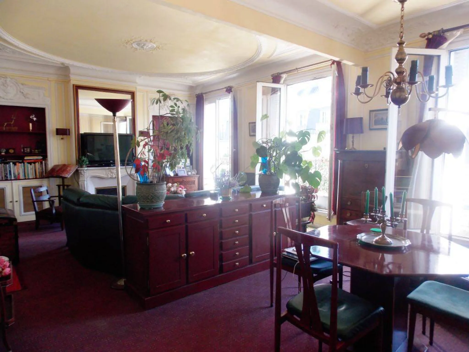 Acheter un appartement avec balcon et cheminée