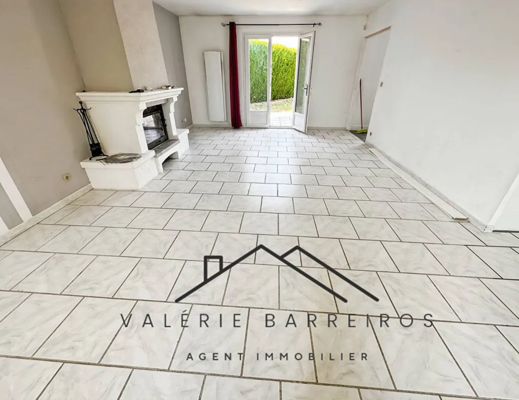 A acheter pavillon de 121 m² édifié sur un terrain de 370 m² sur la commune de CAUDEBEC LES ELBEUF 76320