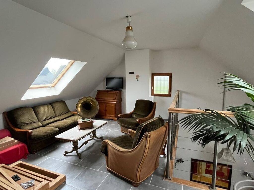 A vendre, pavillon viable de plain pied, situé à vatteville la Rue