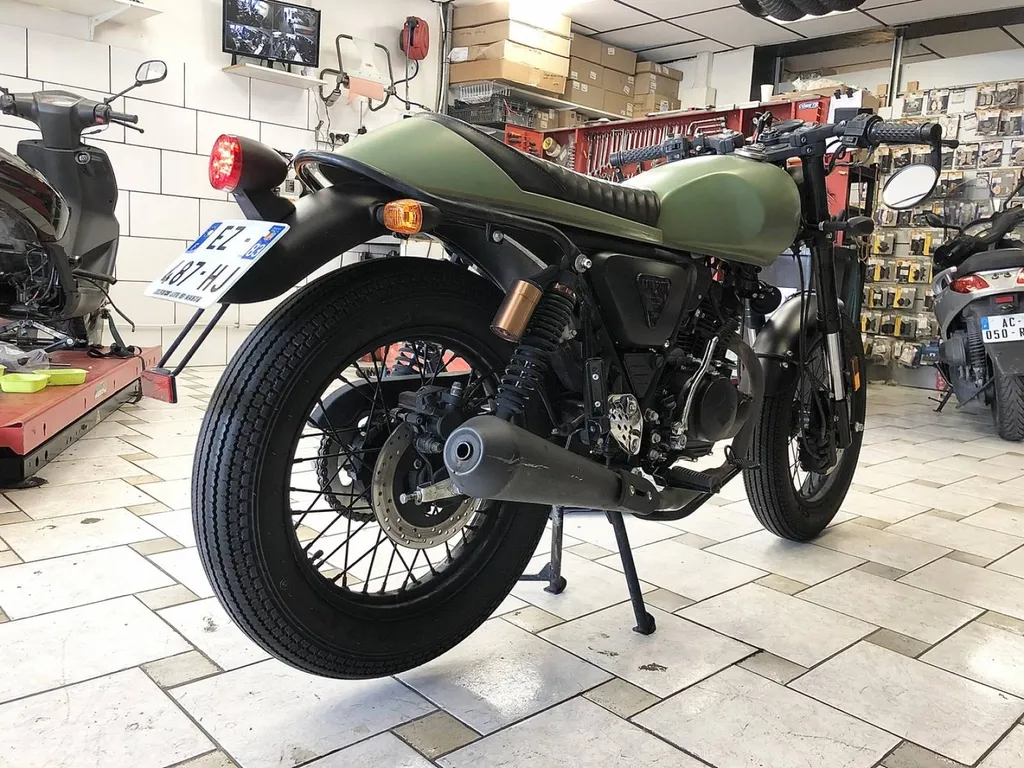 MOTO OCCASION ARCHIVE 125cc CAFE RACER TOULON