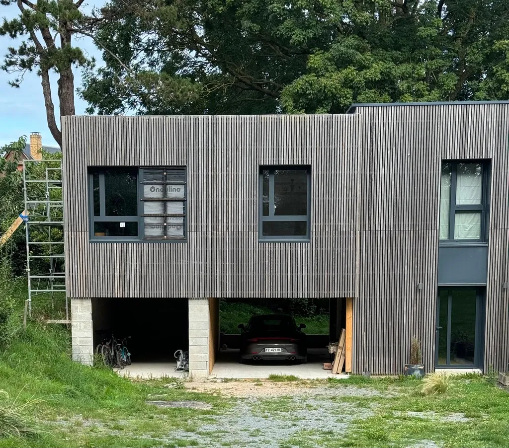 Artisan menuisier secteur Dieppe : agrandissement sur-mesure clé en main d'une maison ossature bois