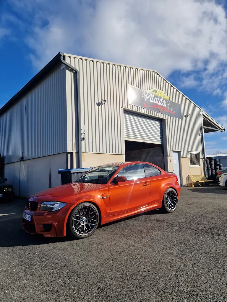 BMW 1M amélioration système de freinage et suspension