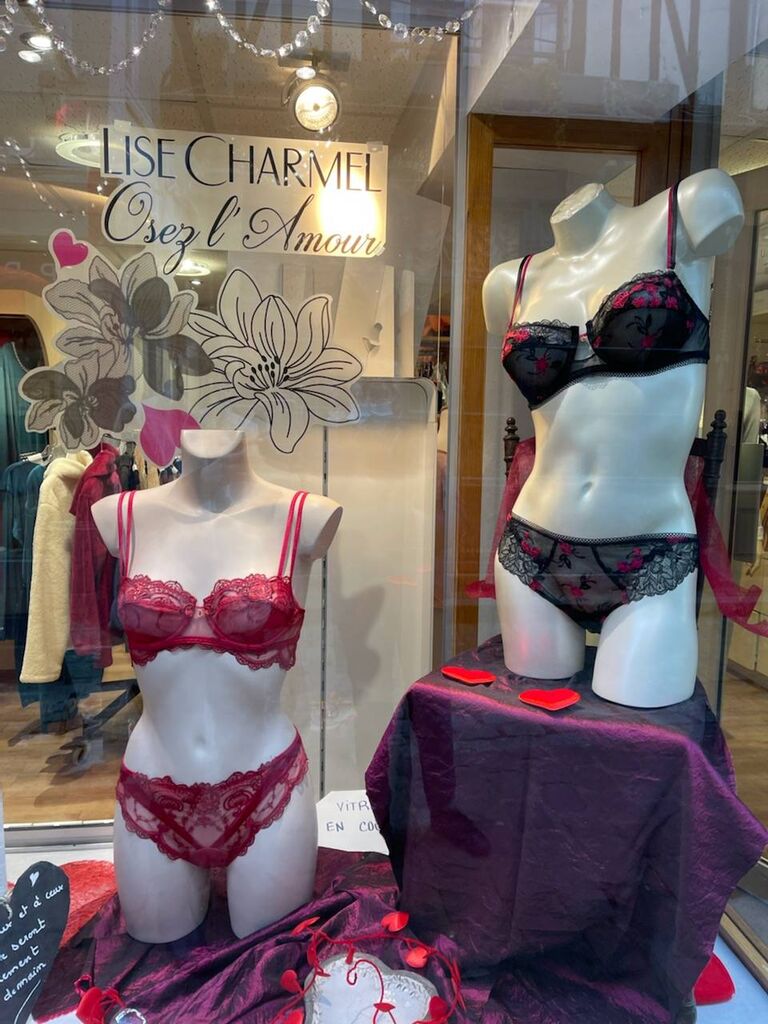 Visite d'une  Activité Commercial de Lingerie très bien placée dans une ville de 10 000 habitants, dans l'Eure 27.
