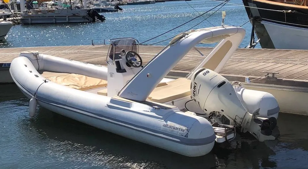 semi rigide neuf et occasion a toulon