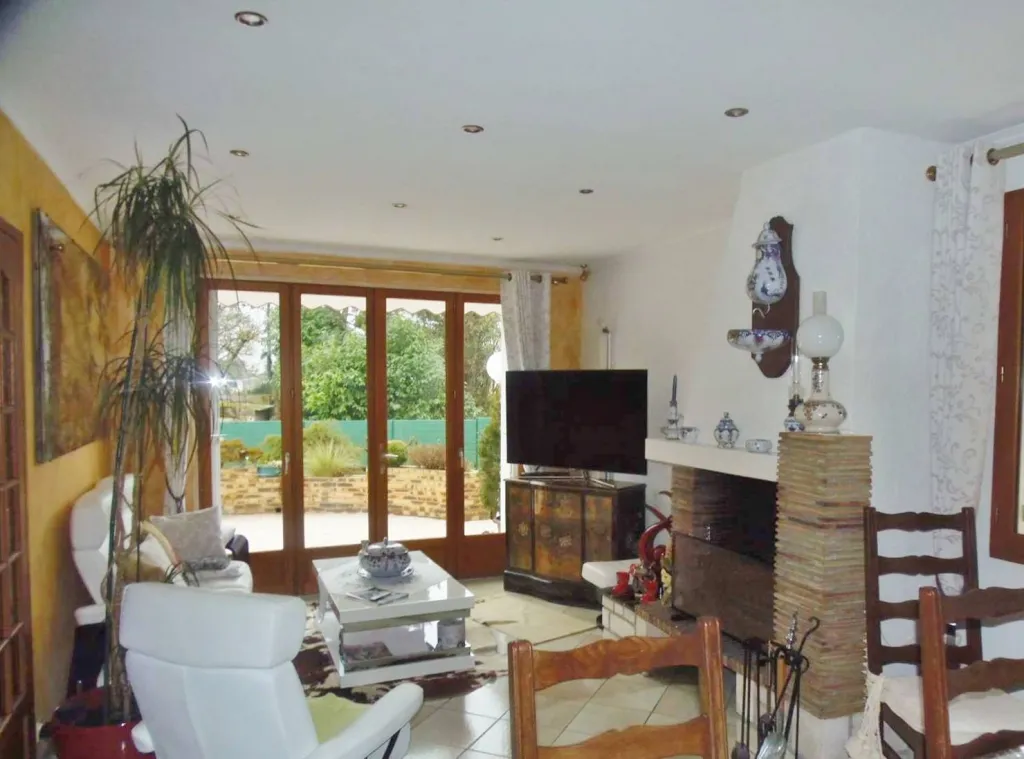 Vends pavillon plain pied 3 chambres, grenier aménageable, proche elbeuf 76