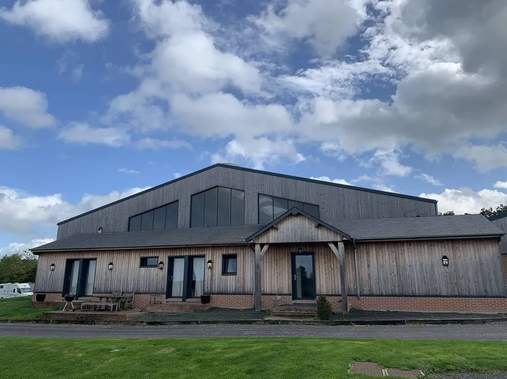 A acquérir, Propriété équestre pour entrainement de chevaux de concours