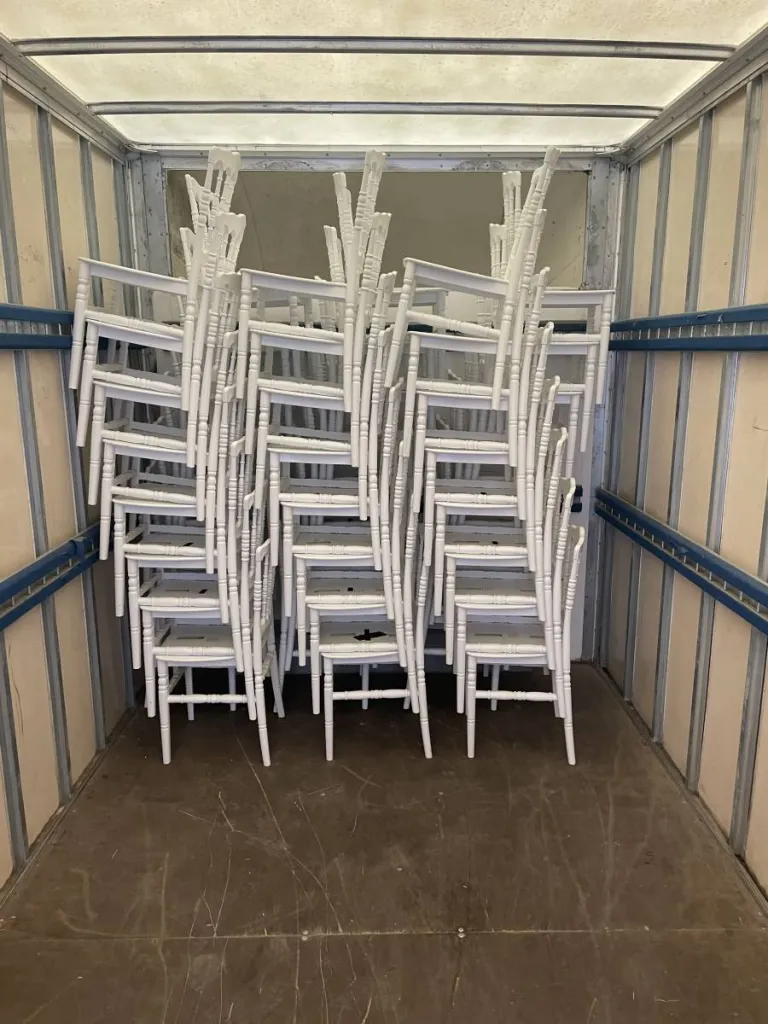 livraison de chaises pour séminaire 