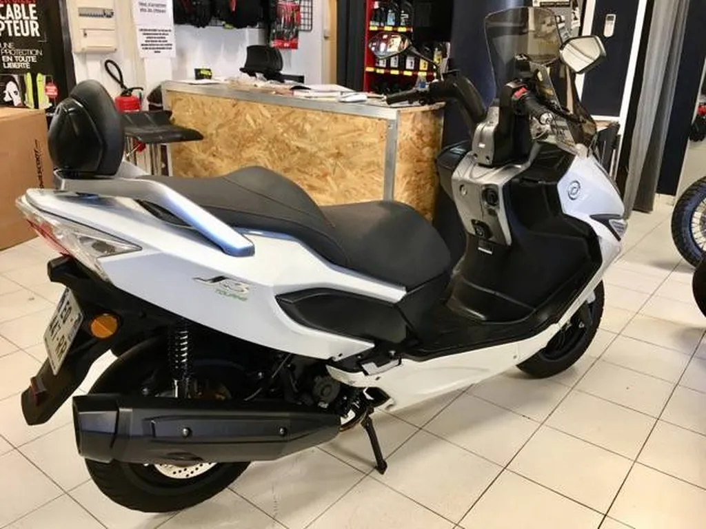 SCOOTER OCCASION SIX FOURS LES PLAGES