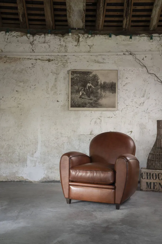 Fauteuil en cuir marron foncé confortable à Hyères vers Grand Var