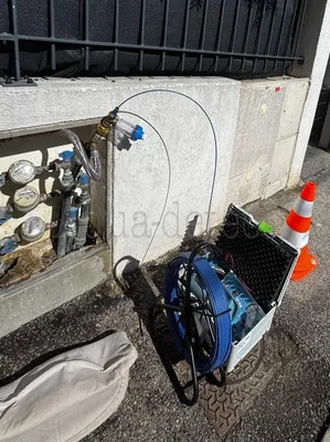 Recherche de fuite par détection acoustique sous pression PIPE MIC dans le VAR