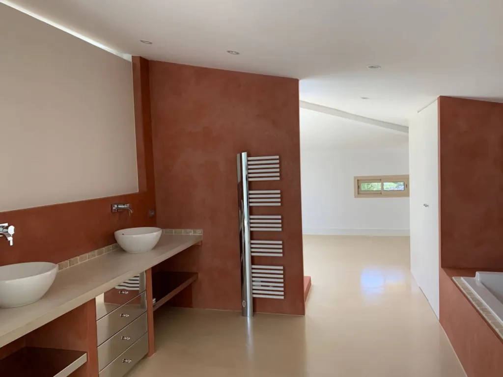 SALLE DE BAIN EN BETON CIRE TERRE DU MONDE