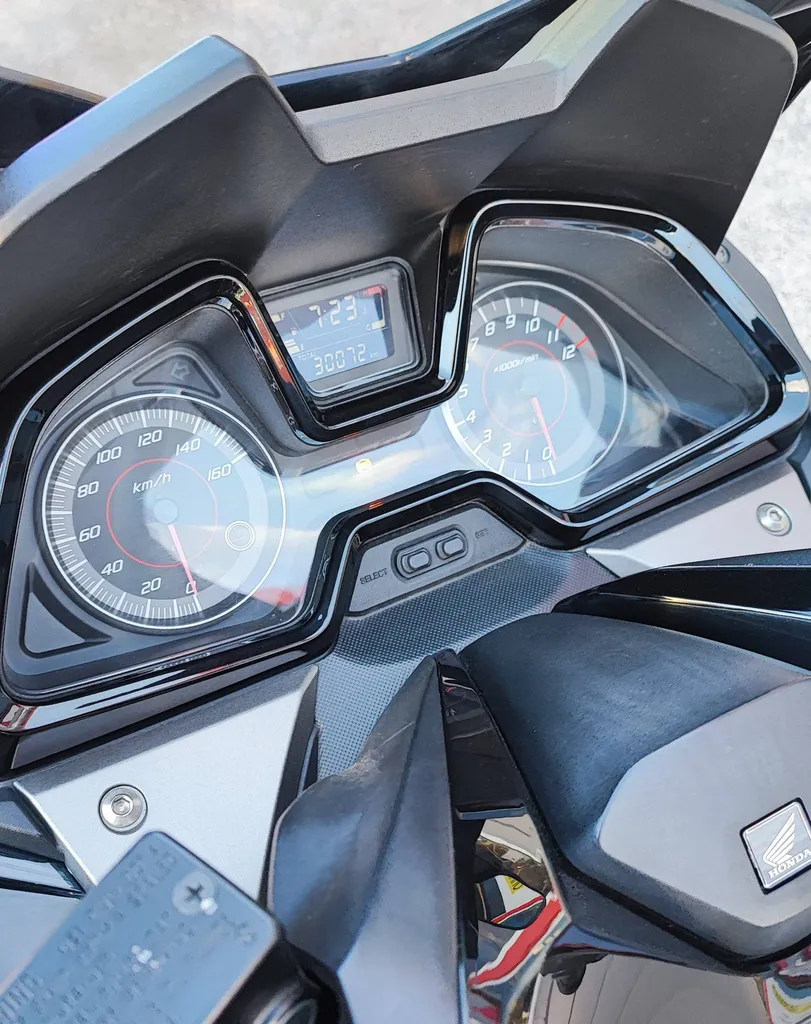 SCOOTER OCCASION HONDA FORZA 125 DU 05/2018 AVEC 30100 KM