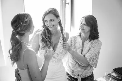 Romantic and Stunning Wedding for Brasilian Couple with symbolic ceremony in an French Abbey near to Paris