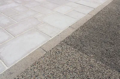 Transformateur expert en pierre naturelle pour dallages, terrasses, margelles de piscine, parements muraux et pièces spéciales haut de gamme destinés aux projets architecturaux exigeants