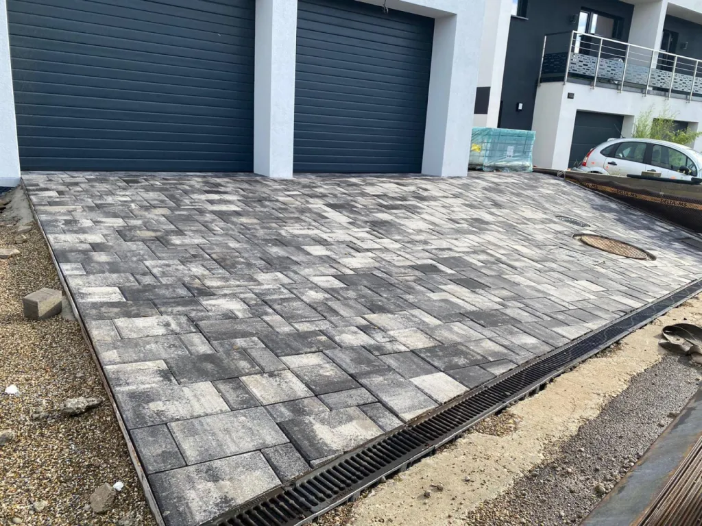 Pavage entrée maison à Wasselonne, près de Strasbourg CLK 