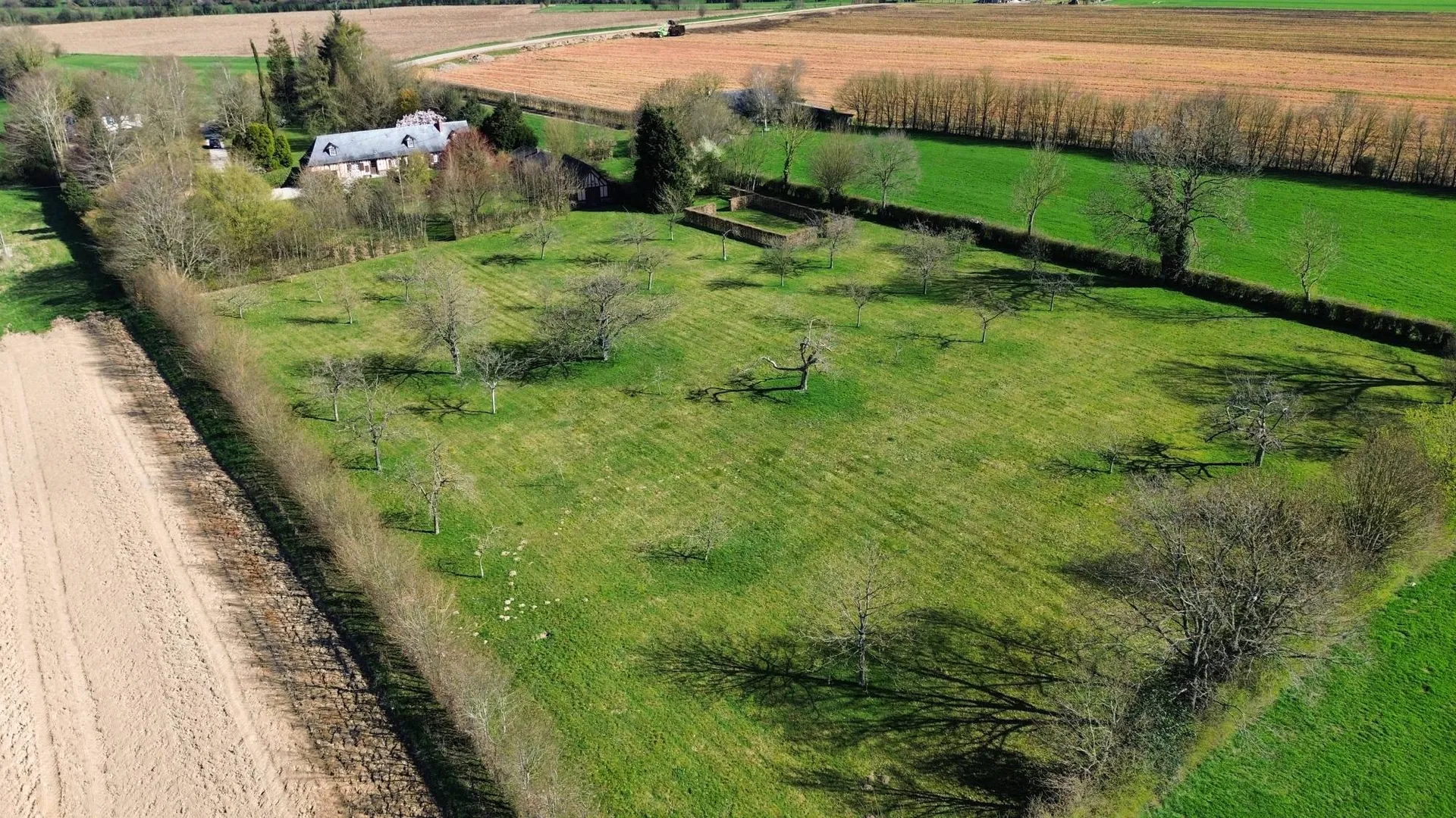 A vendre longère à 15 minutes des commerces et des transports