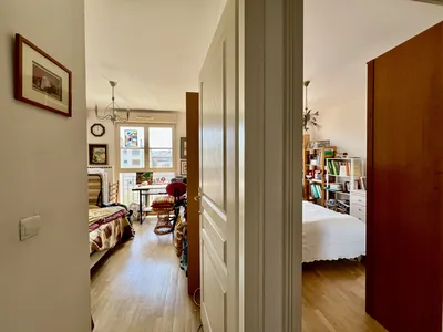 A vendre appartement centre du Vésinet avec 2 chambres climatisation une jolie terrasse sans vis à vis parking double en sous sol et ascenseur