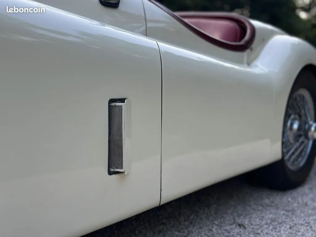 VENTE JAGUAR XK 120 OTS LHD/ÉTAT EXCEPTIONNEL/HISTORIQUE COMPLET/MATCHING NUMBER/29850km
