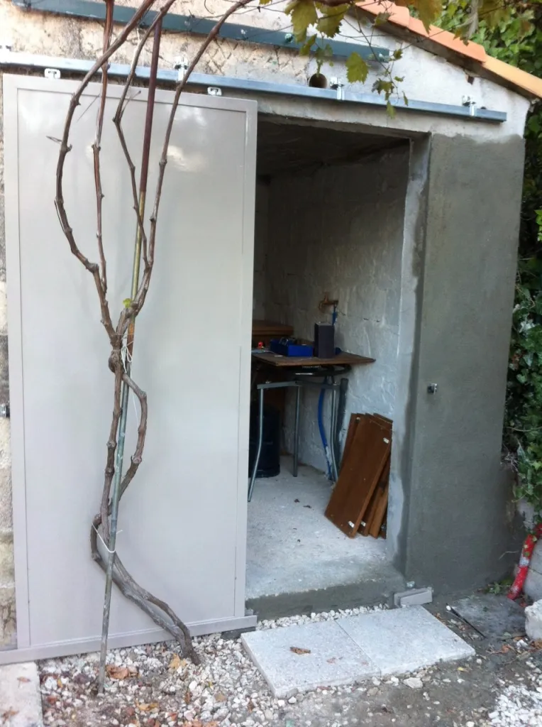 PORTE METALLIQUE  CADOLIVE