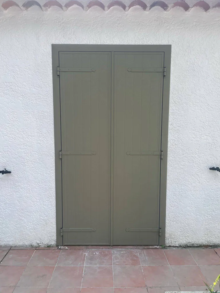 Volet battant Aluminium deux vantaux