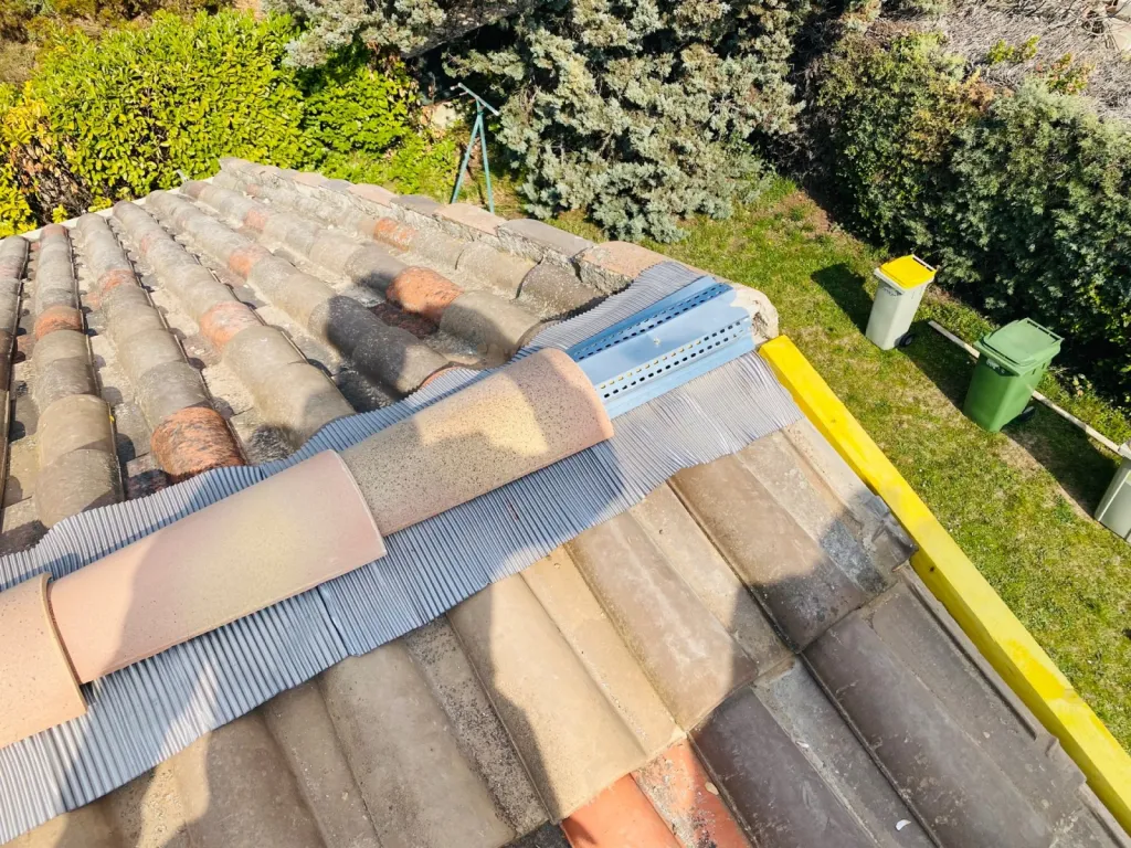 Pose faitage et rive sur gardanne