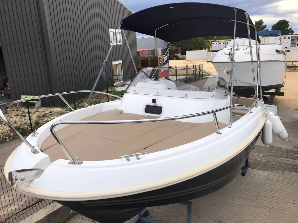 Cap camarat 555 WA d'occasion à Bandol