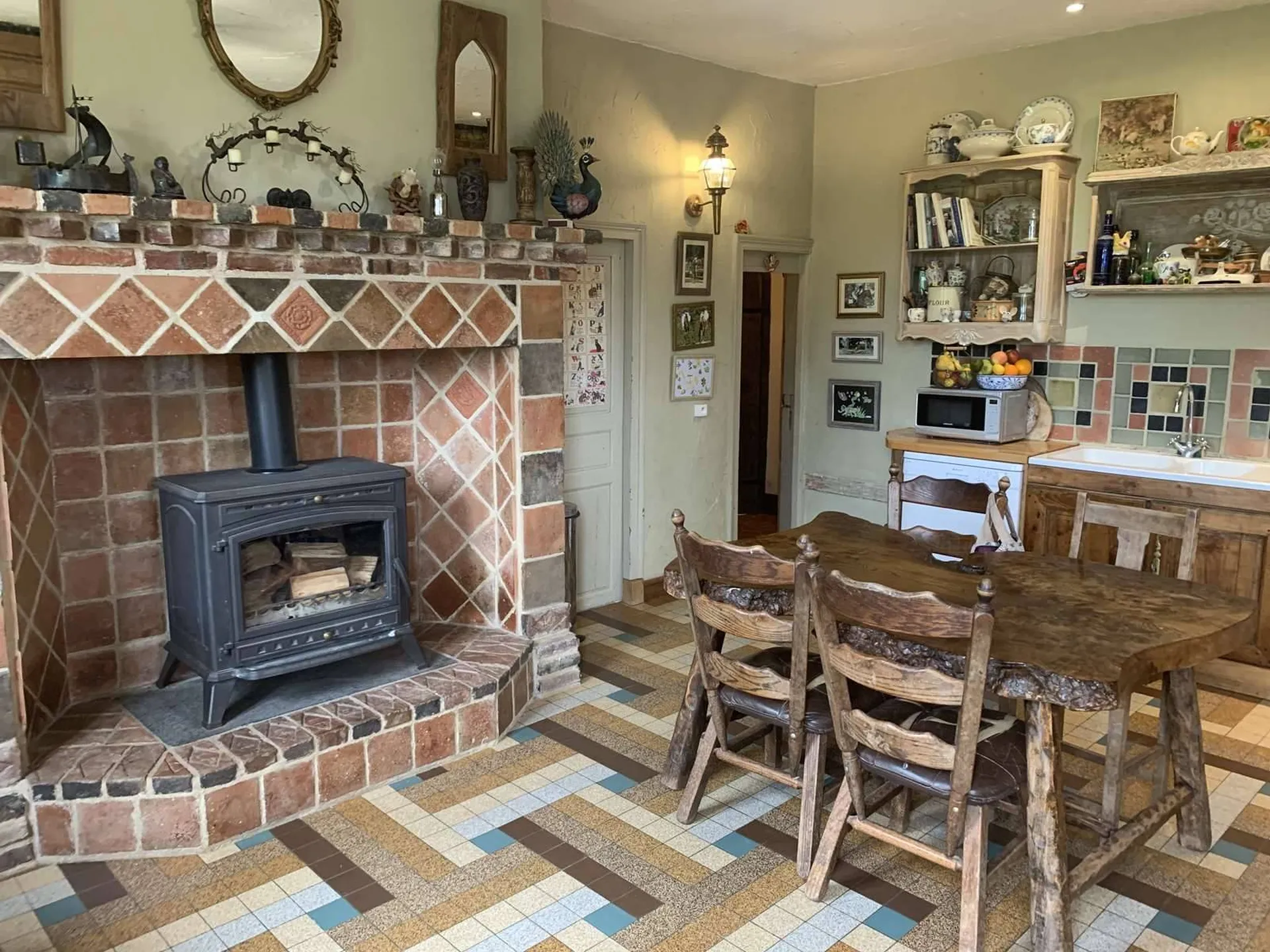 Vente d'une Propriété de 5ha 60a avec maison et bâtiments agricoles, dans la Région de VIMOUTIERS 61120