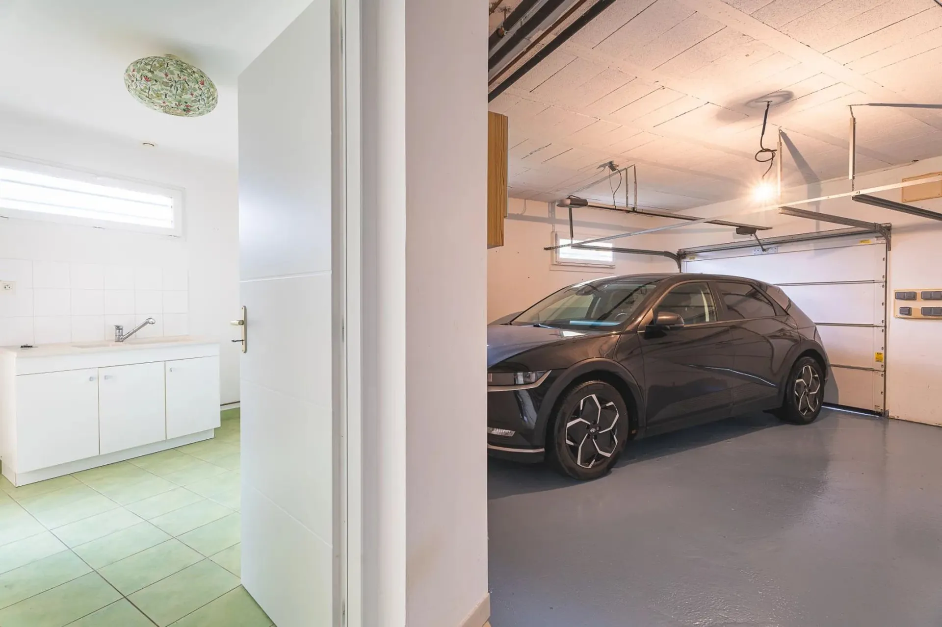 maison avec garage et chambre en rez de chaussée à vendre proche du mans et des commodités