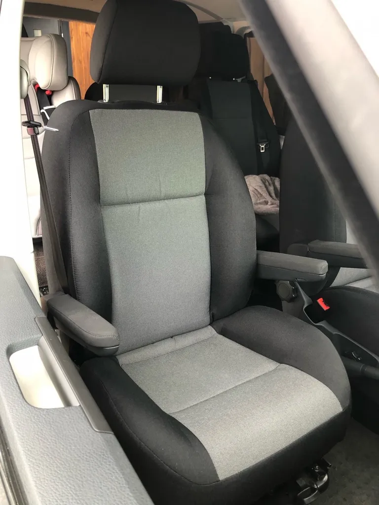 modifier la mousse d'origine du siège d'un van à Bordeaux