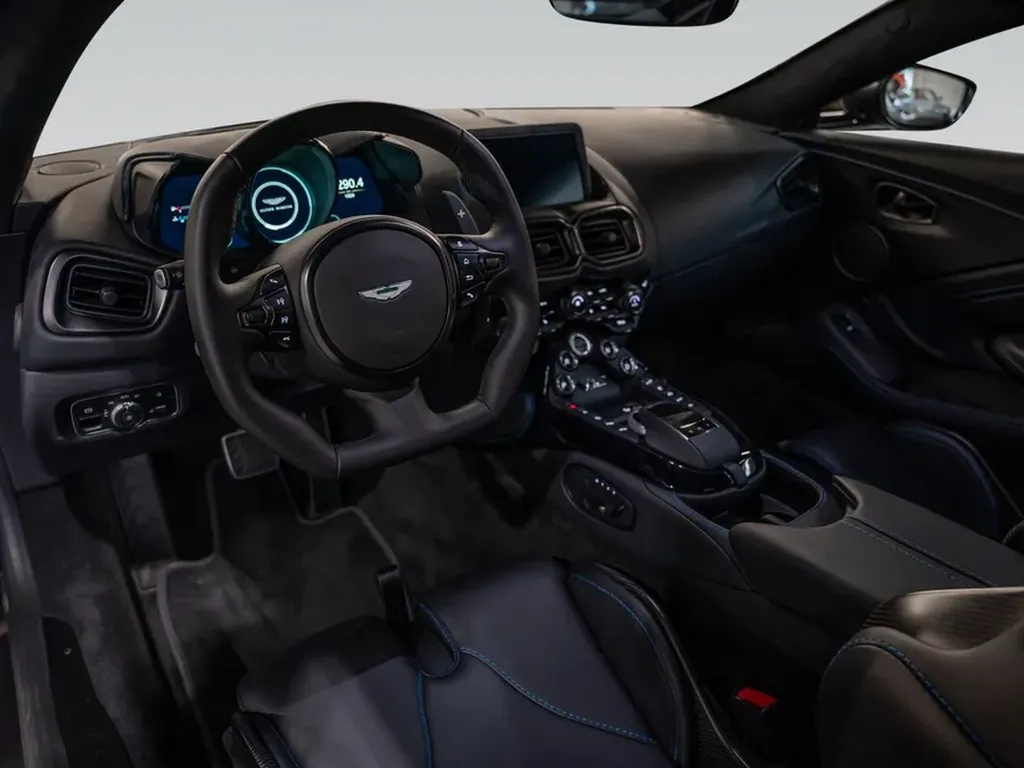 Acheter une Aston Martin neuve moins cher sans concession sur la qualité grâce à l’import Europe et Asphalte Diffusion