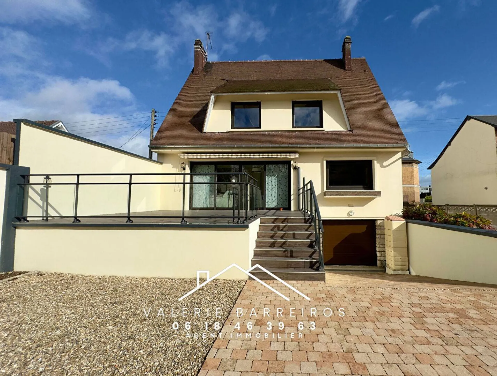 A vendre maison de 132 m² édifiée sur 666 m² de terrain sur la commune de CAUDEBEC LES ELBEUF 76320