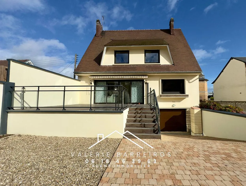 A vendre maison de 132 m² édifiée sur 666 m² de terrain sur la commune de CAUDEBEC LES ELBEUF 76320