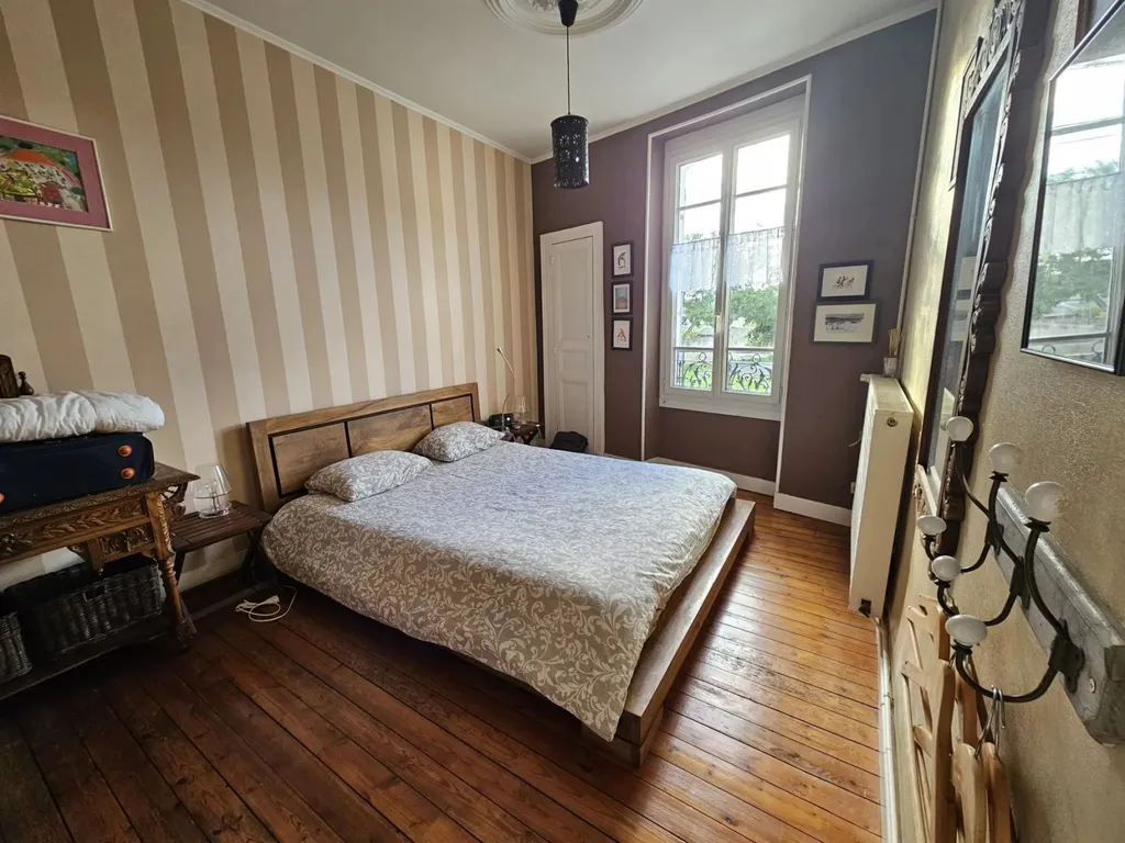 mancelle proche de la gare du mans à vendre